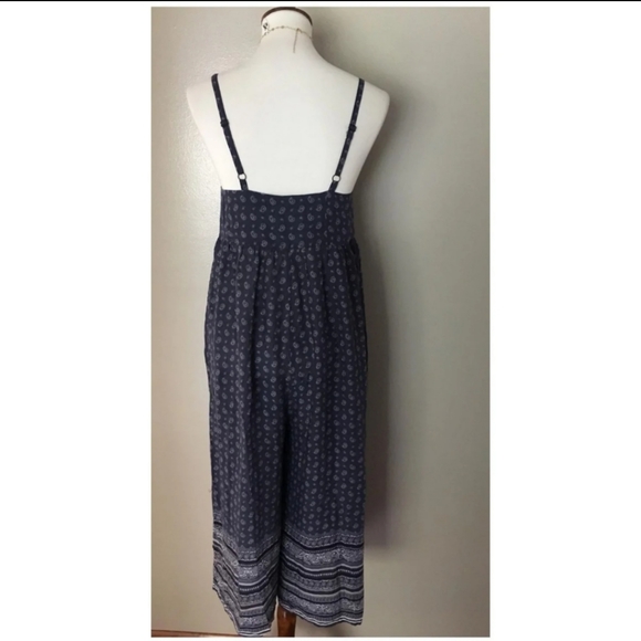 UO Tootsie Button-Down Crop Jumpsuit - Picture 7 of 9